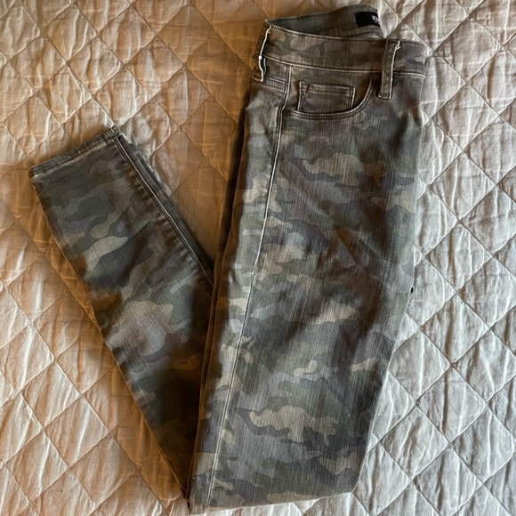 Hudson Camo Skinny Jeans - Picture 5 of 12